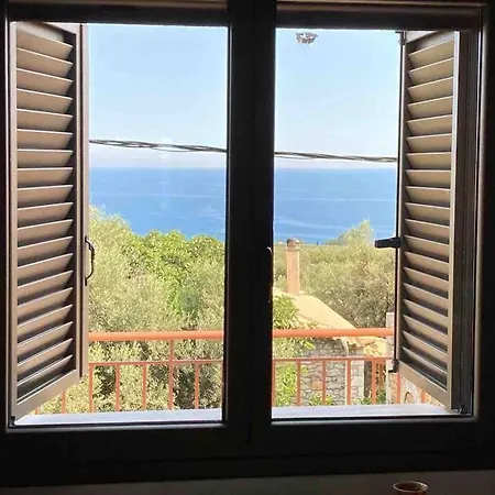 Nikkis House In Stoupa, Close To All Amenities Stoúpa
