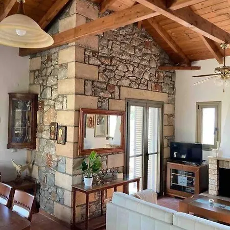 Nikkis House In Stoupa, Close To All Amenities